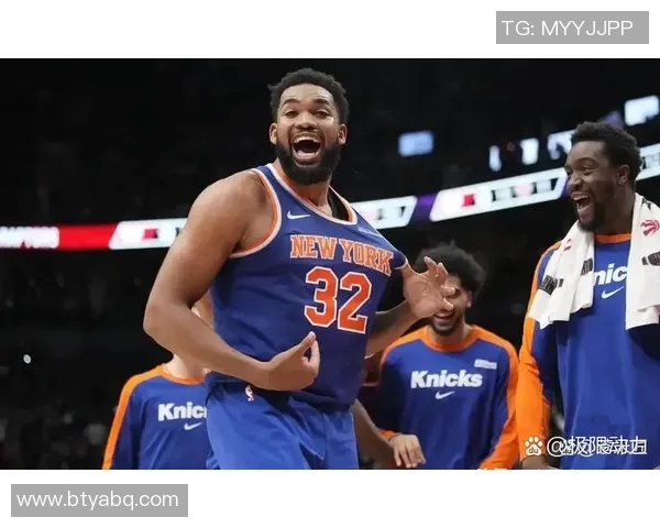 NBA猛龙与尼克斯激战正酣球迷期待精彩对决与绝妙表现